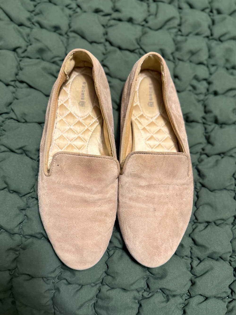 Birdies Starling Suede Loafer in New Latte